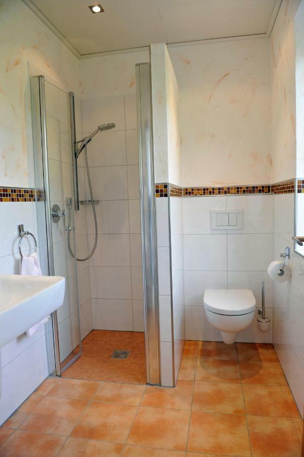 Gaestehaus Vinaria Kinheim Exteriör bild